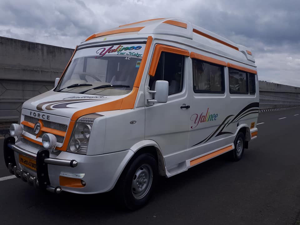 tempo traveller in Ballabgarh